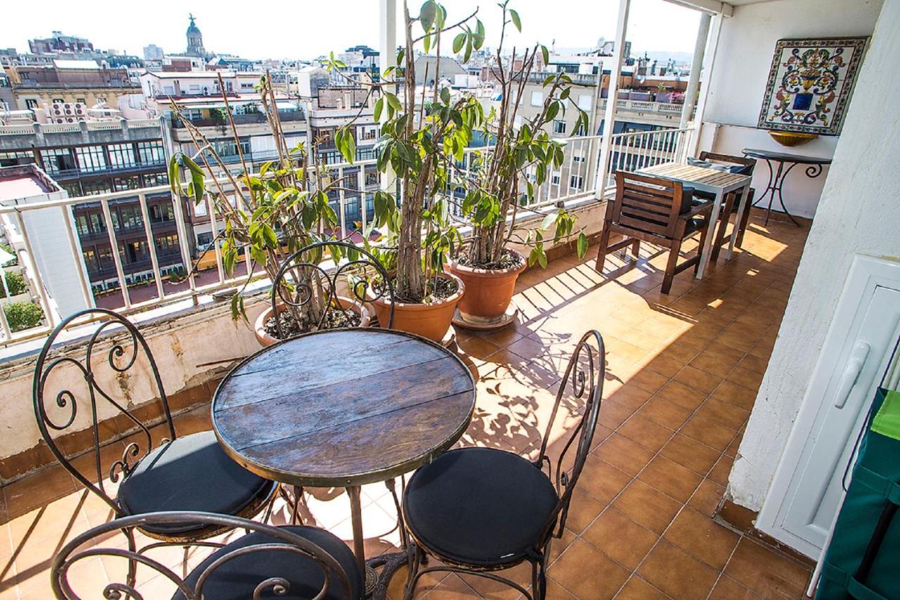 The Gran Via Penthouse Apartment Barcelona Exterior photo