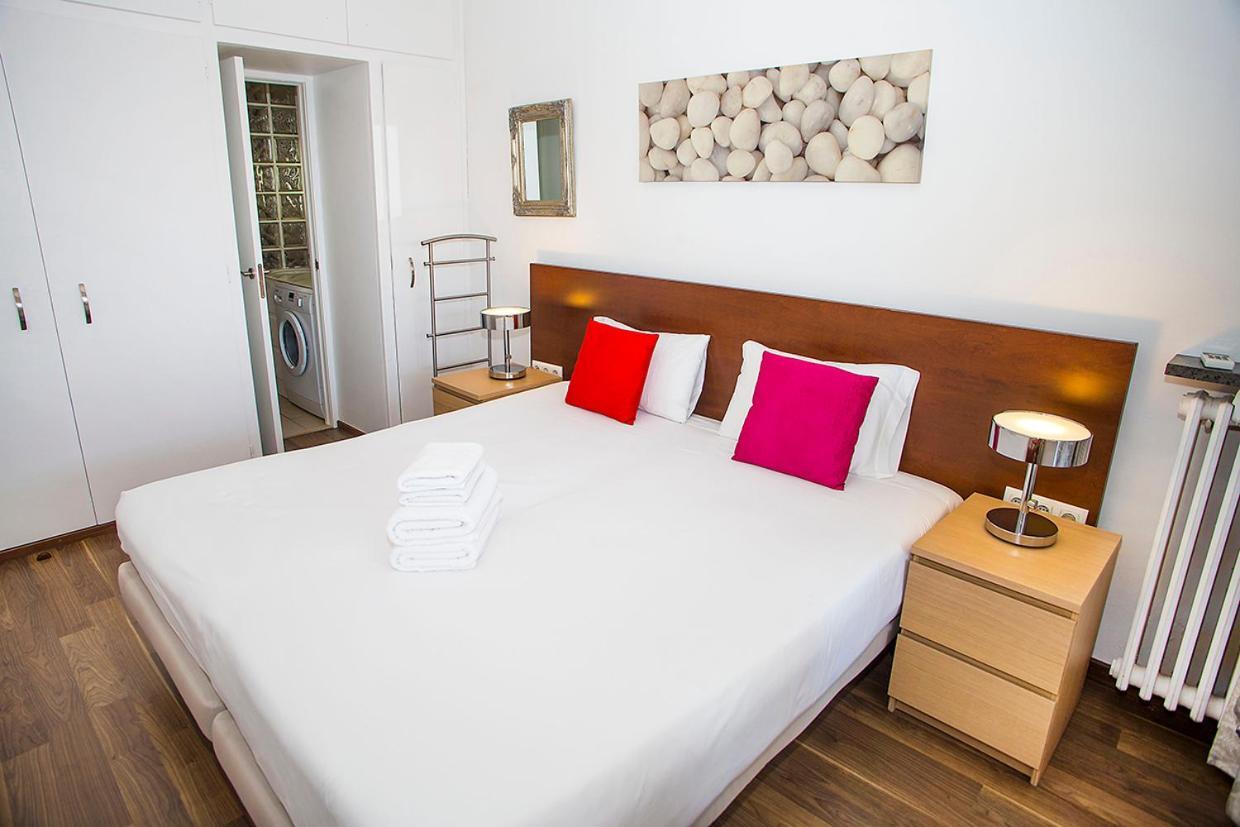 The Gran Via Penthouse Apartment Barcelona Exterior photo